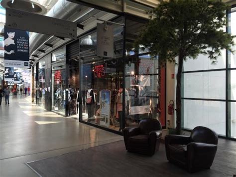 chanel outlet store calais|channel outlet village location.